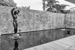 Mies BCN